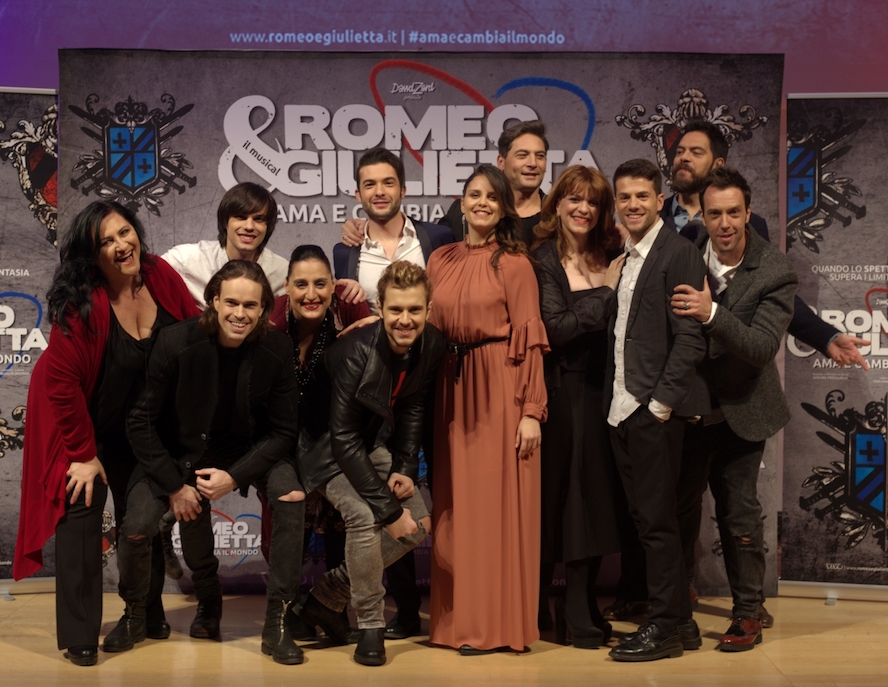 Romeo_e_Giulietta_-_Ama_e_cambia_il_mondo1.jpg