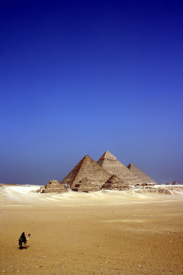 misteri-ancora-nascosti-antico-egitto-Tutankhamon-come-e-morto-maledizione-dove-si-trova-moglie-maschera-riassunto-storia-immagini-mappa-saqqara-sarcofagi-pexels-david-mceachan-91409.jpg