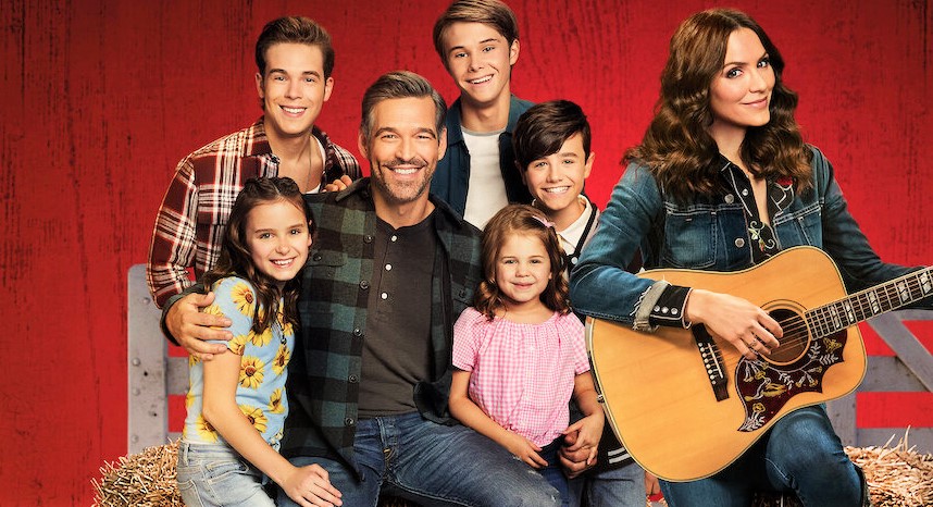 Serie tv Country Comfort, una sit-com briosa e divertente che sa unire musica e humor