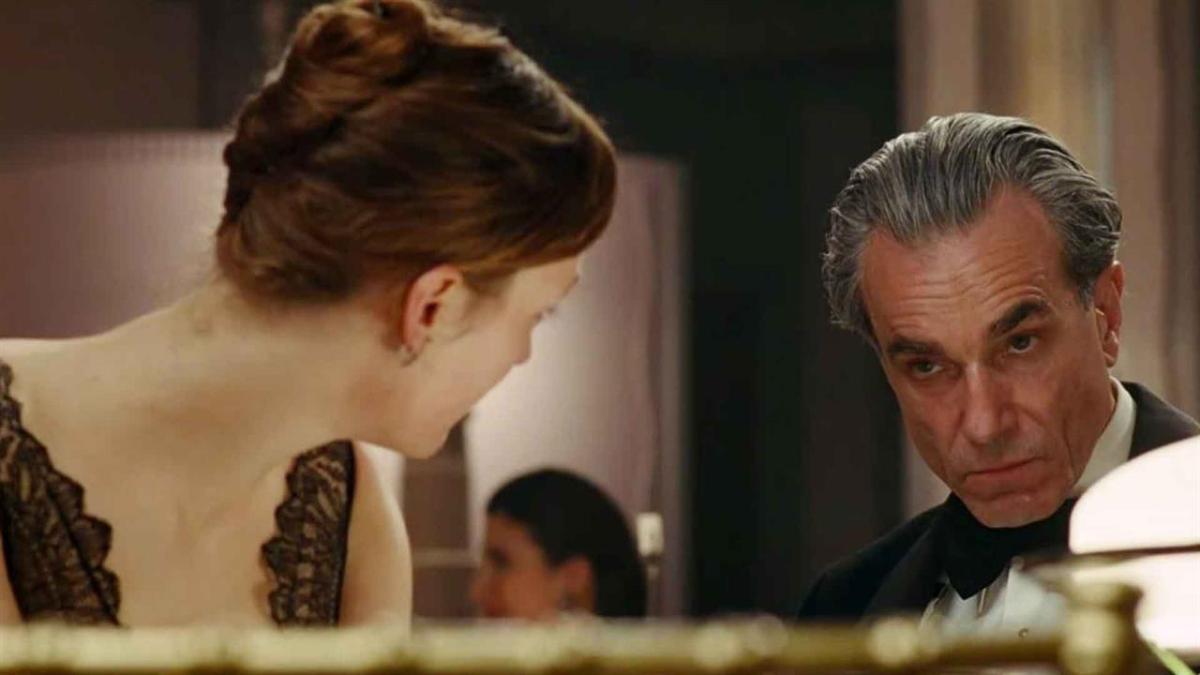 Recensione Il filo nascosto con Daniel Day-Lewis candidato agli Oscar