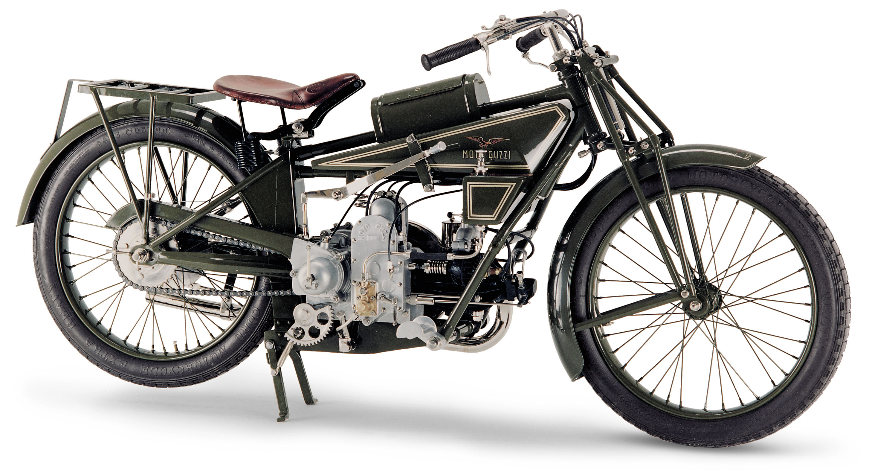 Auto d'epoca e moto all'asta - immagini