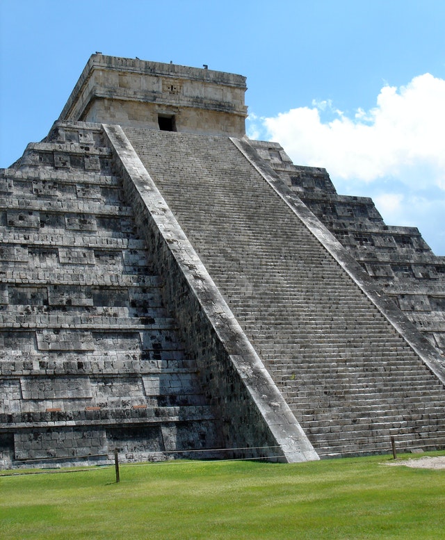 i-misteri-ancora-nascosti-degli-aztechi-in-messico-e-maya-dove.vivevano-curiosita-sacrifici-umani-cuore-pexels-jose-lorenzo-muñoz-6092004.jpg