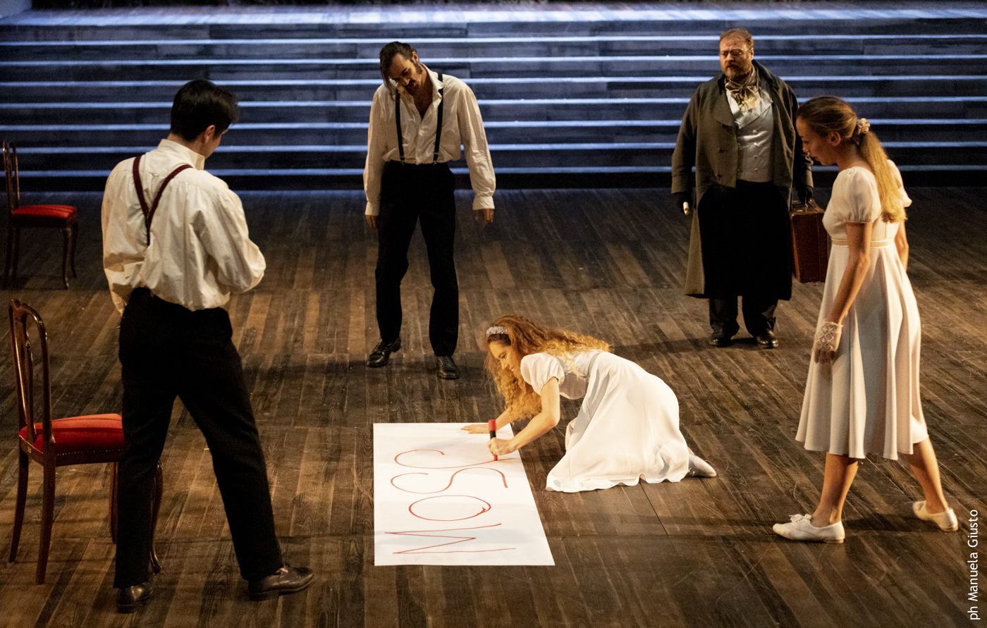 Teatro - Vorrei scrivere in tratti di fuoco - dal romanzo Guerra e pace di Lev Tolstoj - immagini