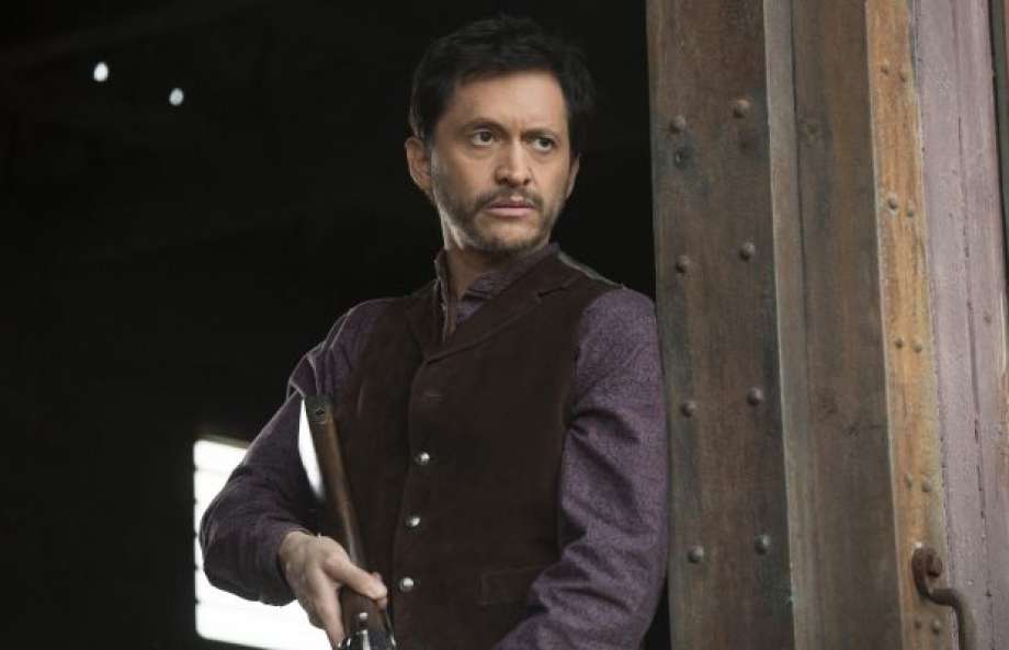 Clifton Collins