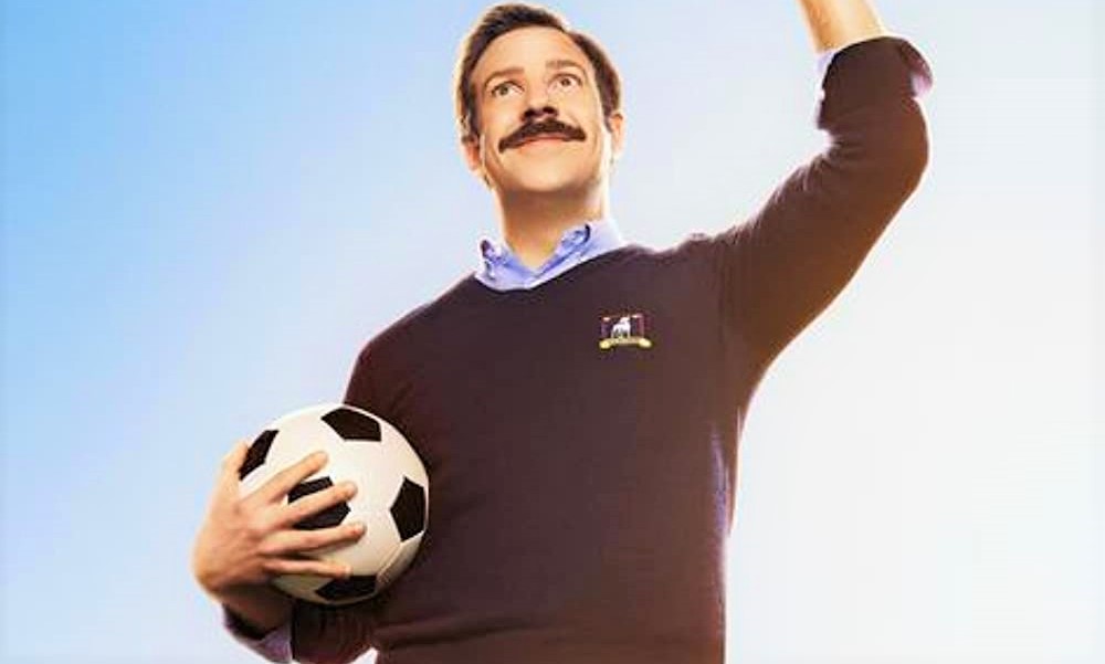 Serie Tv Ted Lasso stagione 2, le avventure di un allenatore nel pallone con Jason Sudeikis