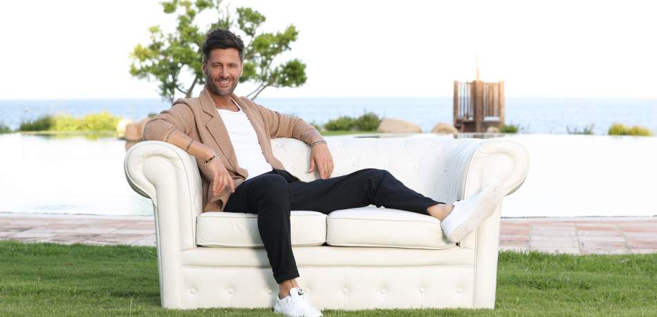 Temptation Island doppio appuntamento, Filippo Bisciglia a confronto con le coppie un mese dopo