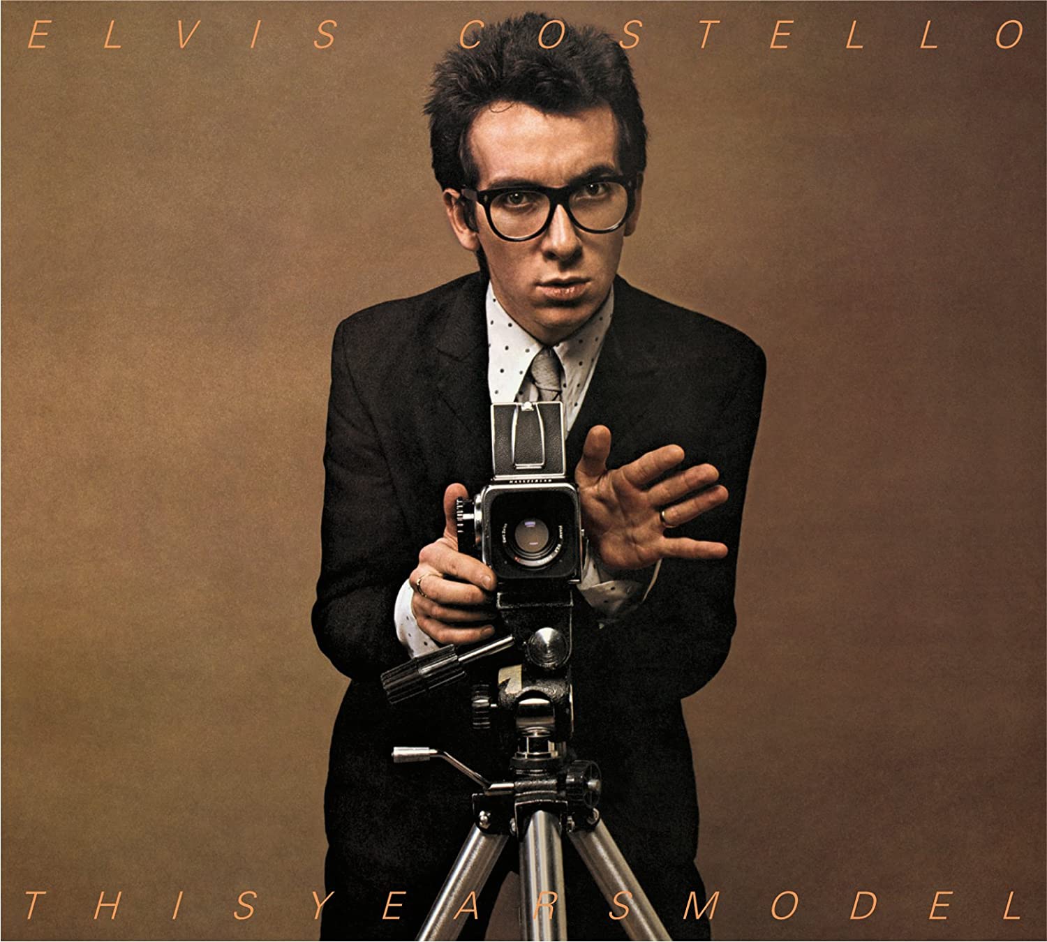 elvis-costello-album-e-tour---immagini-elvis_costello22.jpg