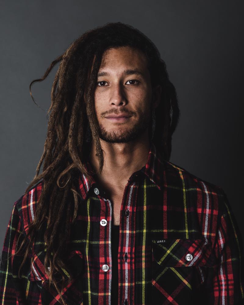 henry-fong-album-e-tour---immagini-2_-_Dark_Headshot.jpg