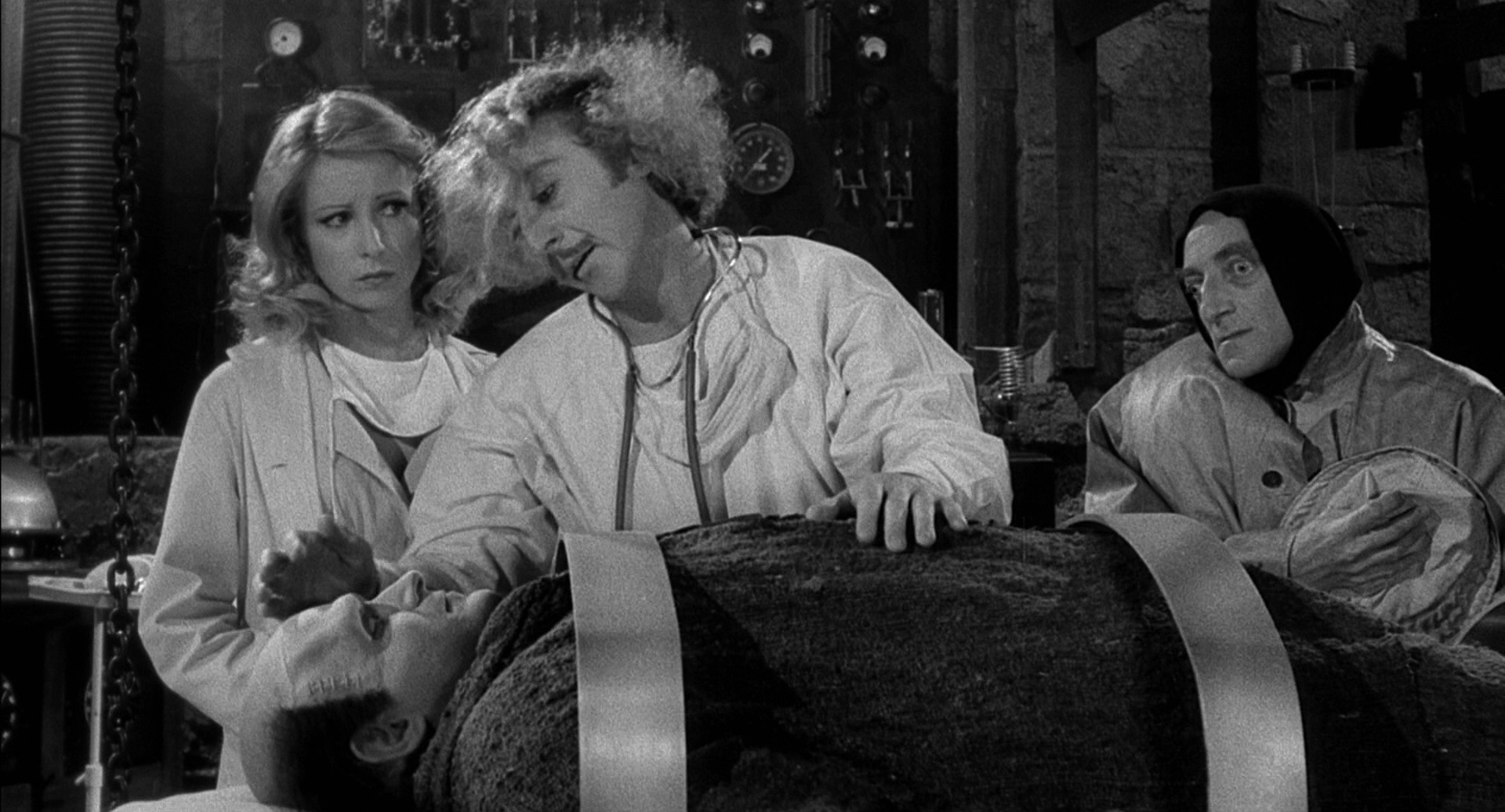 film-horror-per-halloween-su-sky-e-in-streaming-su-nowtv-Frankenstein_Junior_scena_4.jpeg