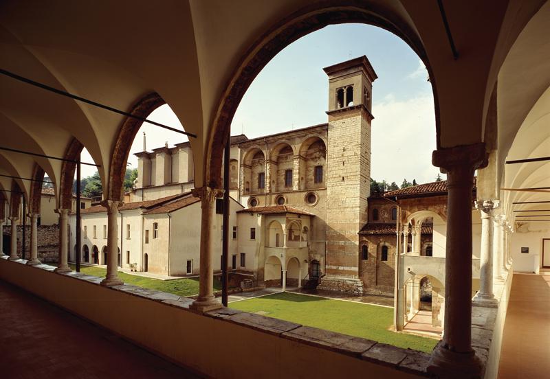 mostra--foggia---longobardi-in-italia---immagini-5.chiostro_di_S.Salvatore3.jpg