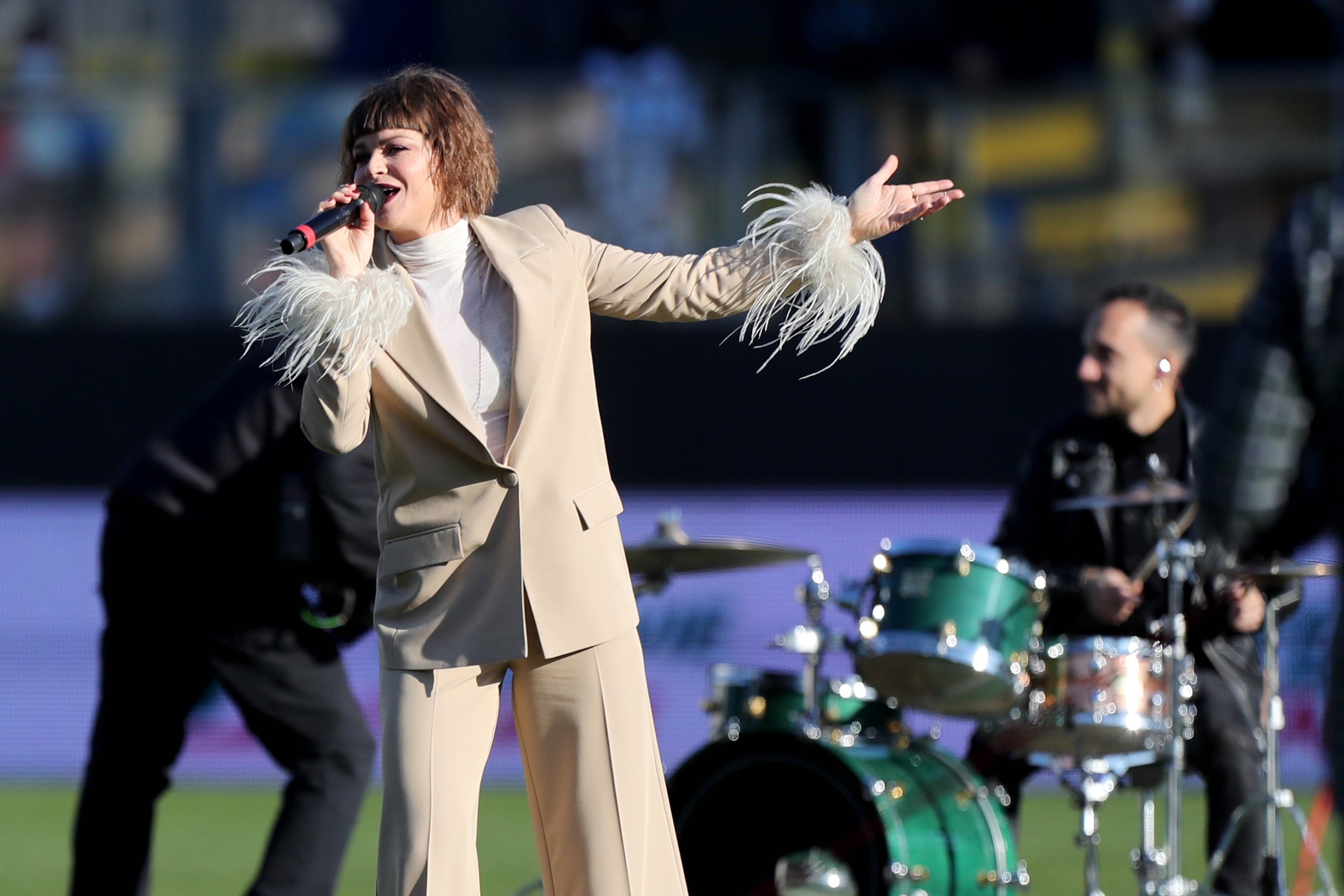 alessandra-amoroso-album-e-tour---immagini-Alessandra_Amoroso_foto_FIGC2.jpg