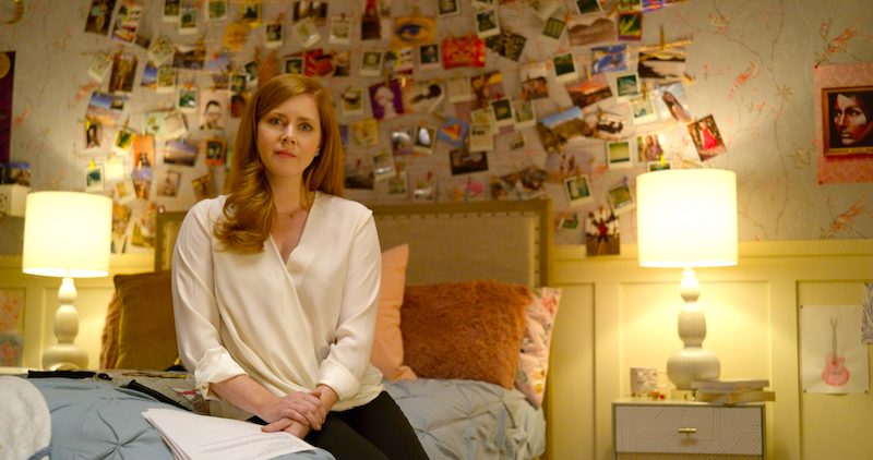 Nightbitch, Amy Adams si trasforma in un cane nel nuovo film