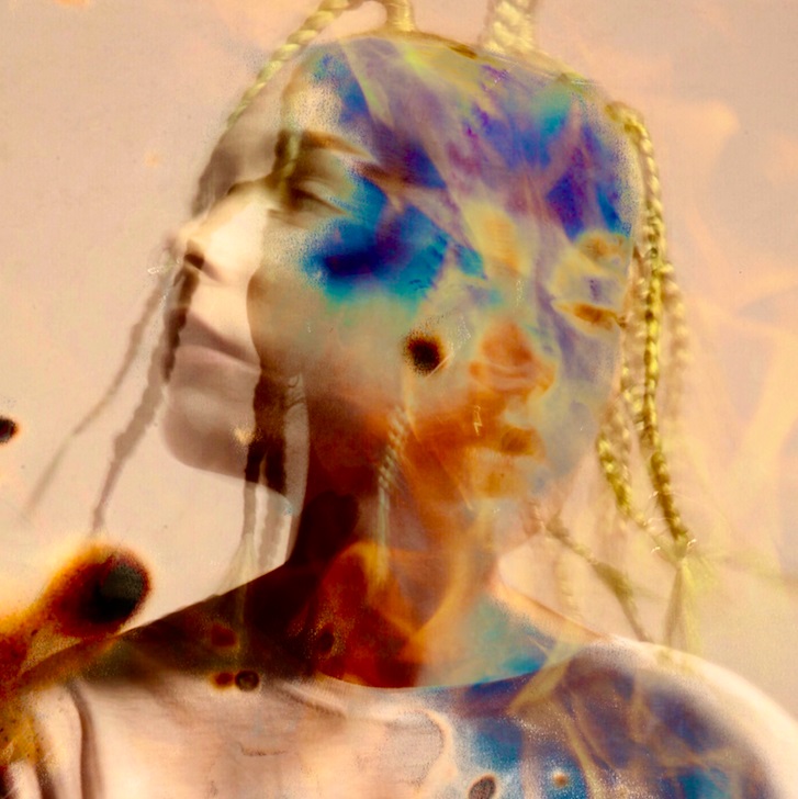 claudym-album-e-tour---immagini-CLAUDYM_Razzi_Arpia_Inferno_e_Fiamme_COVER_BASSA.jpg
