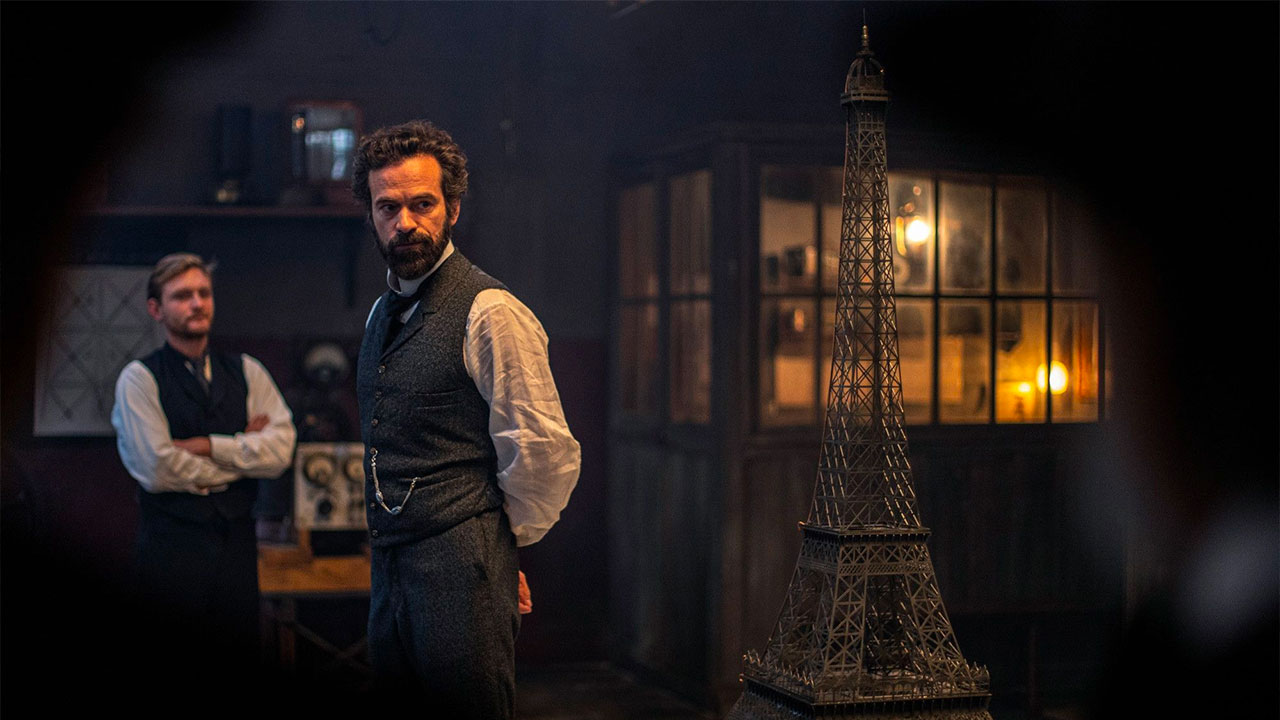 Film Eiffel in prima tv il 14 febbraio, la storia d'amore proibita ispira la torre di Parigi