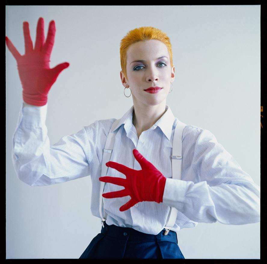 mostra-trieste---io--lei--laltra.-ritratti-e-autoritratti-fotografici-di-donne-artiste----immagini-Deborah_Feingold,_Annie_Lennox,_1983.jpg