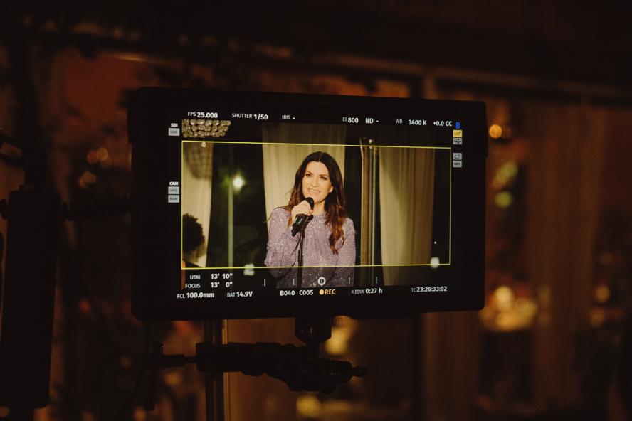 Laura-Pausini-nuovo-album-immagini-PrimeVideo_LauraPausini_PiacerediConoscerti_16.jpg