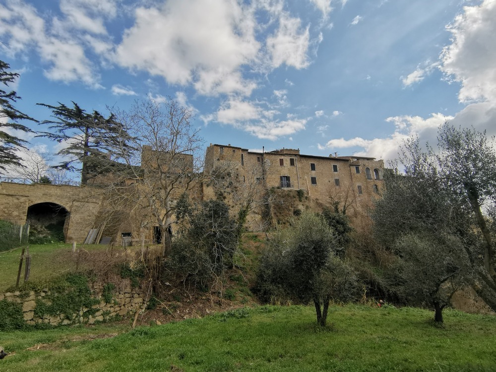 turismo---lazio---tuscia---immagini-Pianiano_veduta_credits_Dir._Museo_Brigantaggio_Cellere.jpeg