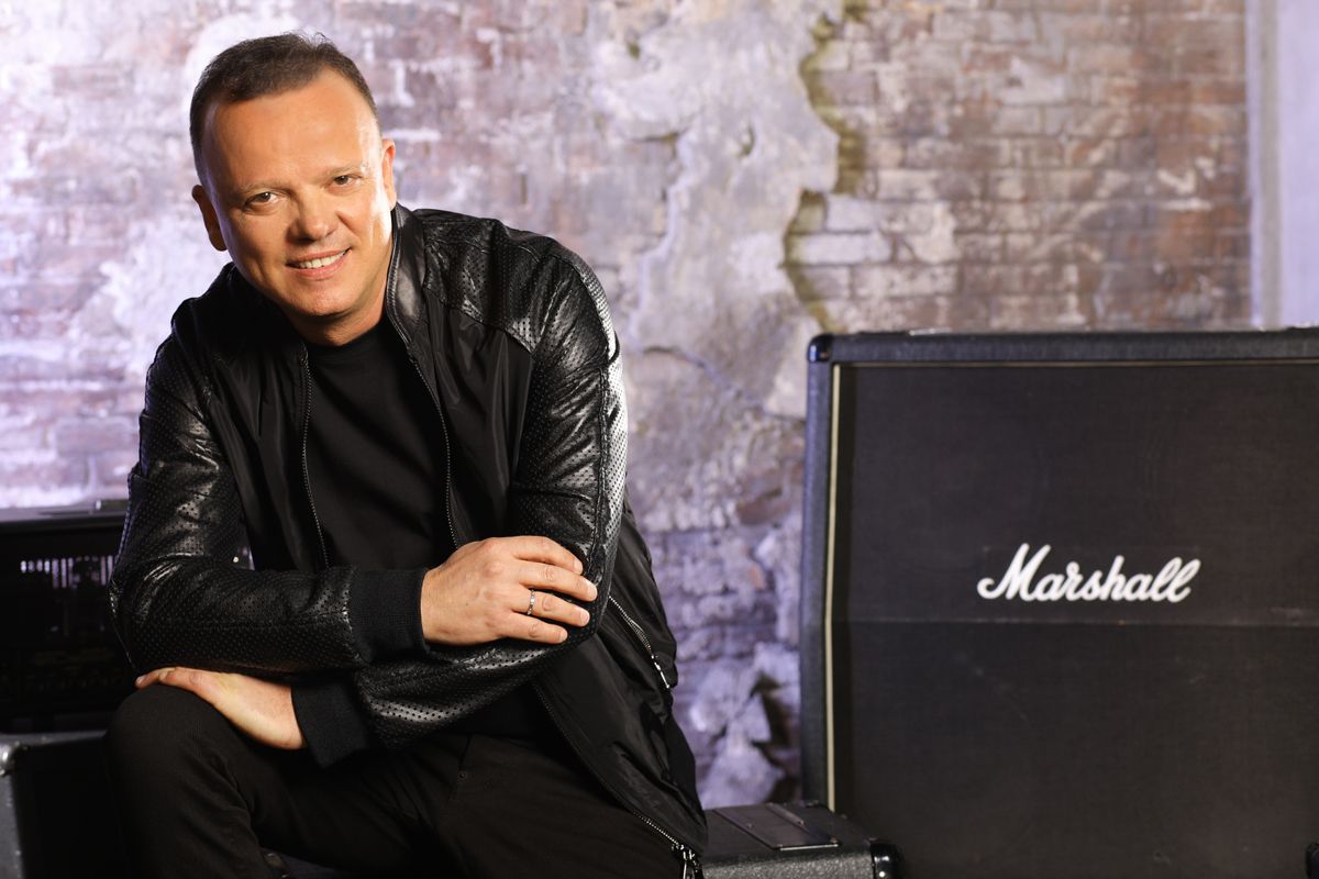 gigi-d’alessio-album-e-tour---immagini-Gigi_D'Alessio_ph_Fabrizio_Cestari_b.jpg
