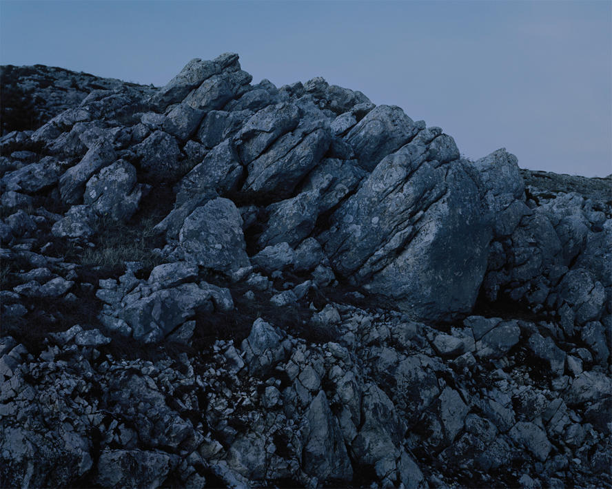 mostra-roma---terme-di-diocleziano---le-forme-del-tempo-----immagini-WEB_FABIO_BARILE_Affioramento_dolomitico_nell_altopiano_di_Campo_Imperatore,_Italia,_2015.jpg