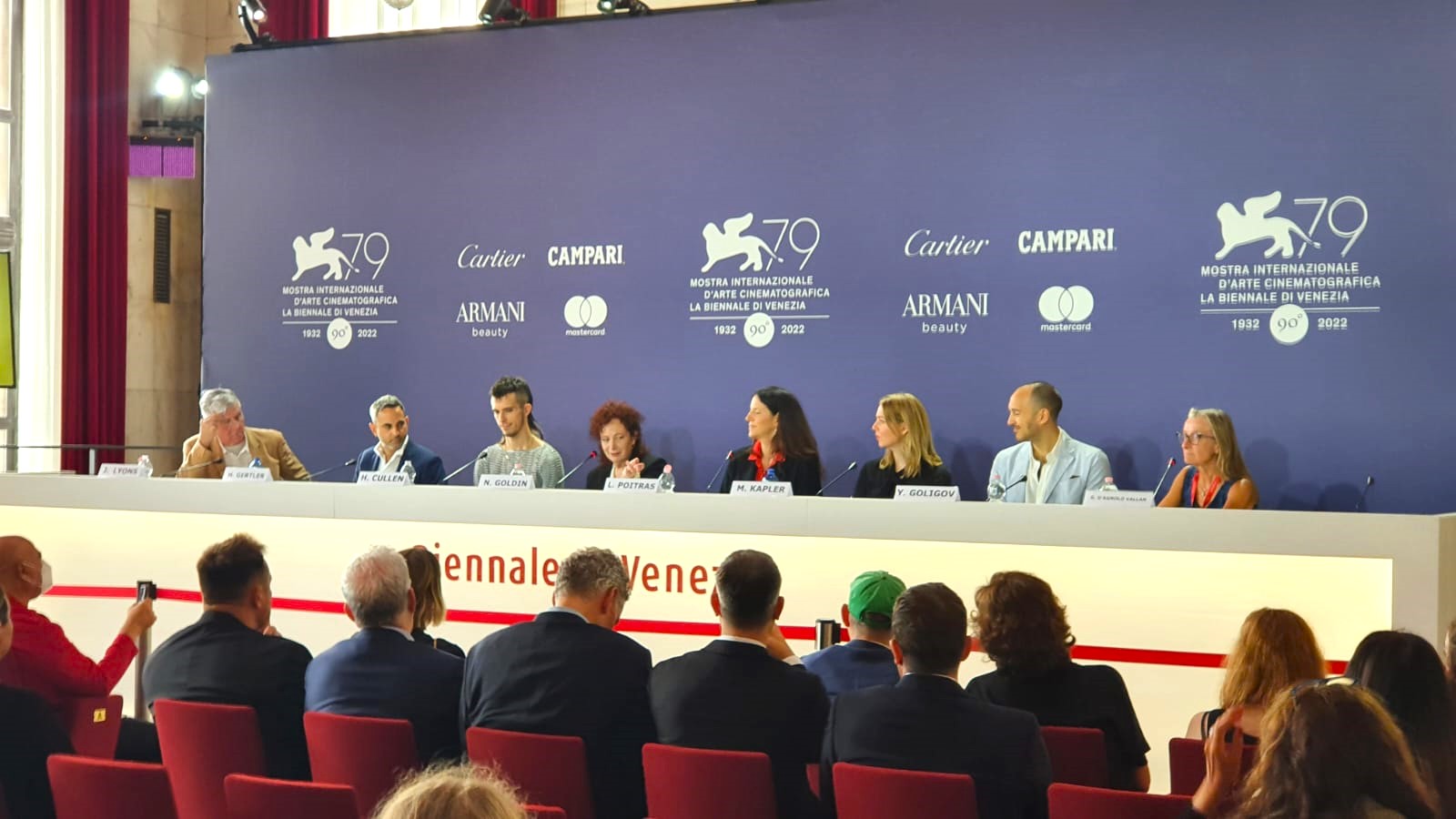 Venezia 79, film All the Beauty and the Bloodshed: 'Lo stigma? Noi lo abbiamo ribaltato'