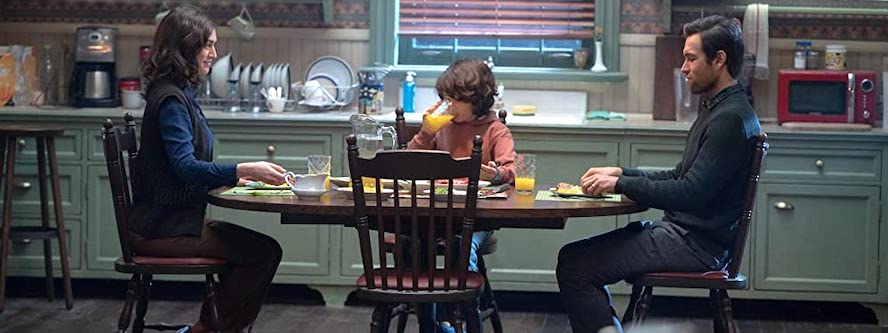 Cobweb, il film horror con Lizzy Caplan e Antony Starr