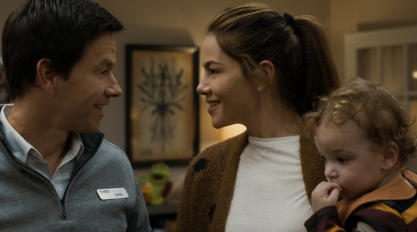 Film The Family Plan, la commedia action con Mark Wahlberg in uscita in streaming