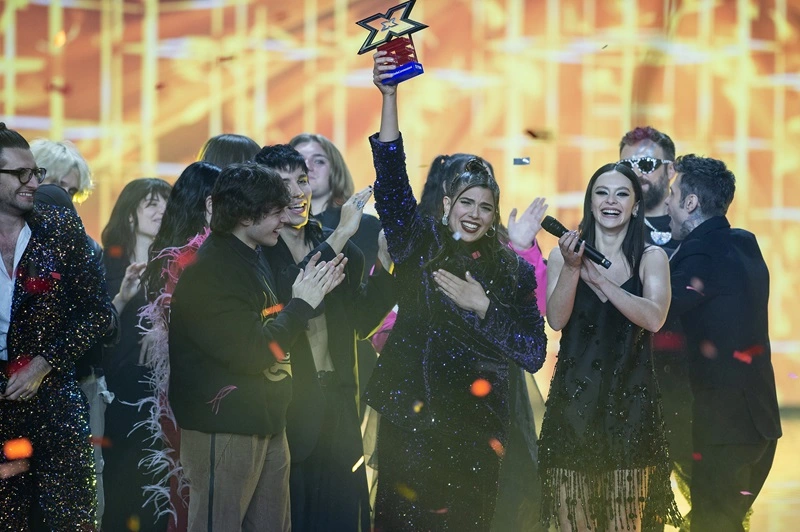 X Factor: incontro con la vincitrice Sarafine e i finalisti