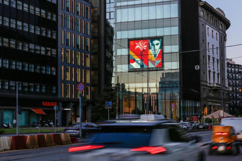 mostra-milano---obey--the-art-of-shepard-fairey----immagini-Shepard_Fairey_(Obey),_Urban_Vision,_Milan.jpg
