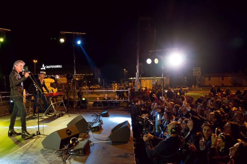 ligabue-album-e-tour---immagini-Luciano_Ligabue_ph._Jarno_Iotti_2_b.jpg
