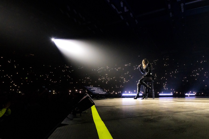 emma-marrone-i-nuovo-singolo-lisola-Copia_di_foto-concerto-emma-forum-11-11-24-prandoni-00359.jpg