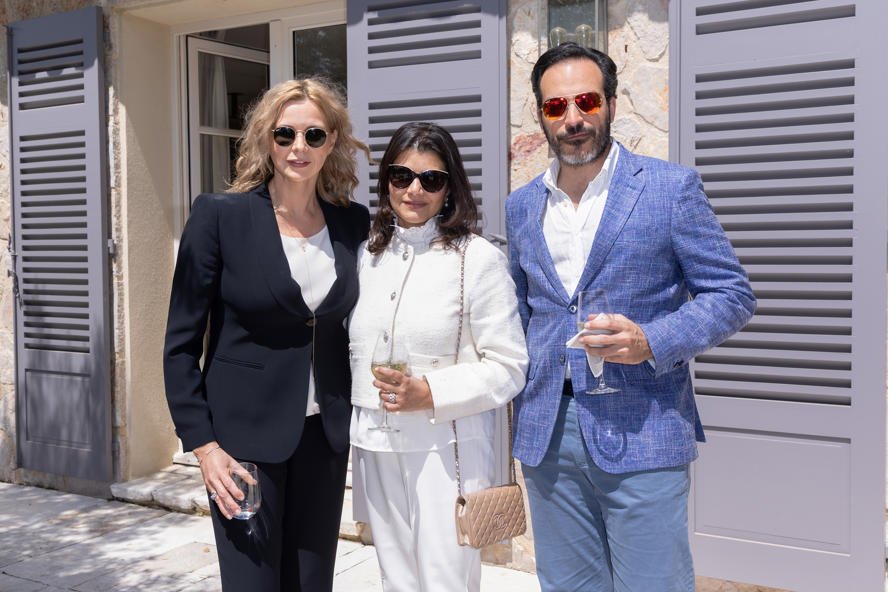 festival-di-cannes-2025--evento-in-onore-di-iris-knobloch-and-helen-hoehne-Veronica_Ferres,_Shivani_Pandya_Malhotra_and_Ryan_Ashore-_Cannes_Luncheon_2025.jpg