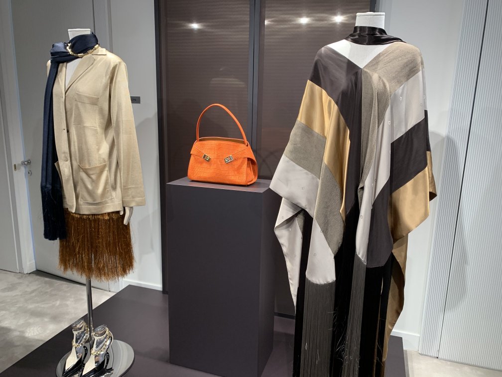 Ferragamo Primavera-Estate 2026: un ritorno agli anni Venti