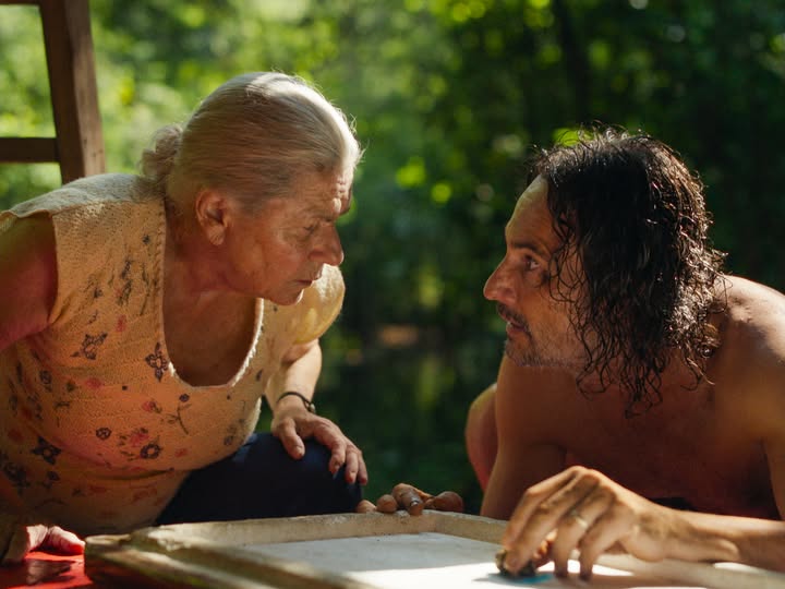 Film Il sentiero azzurro di Gabriel Mascaro: trama cast e uscita