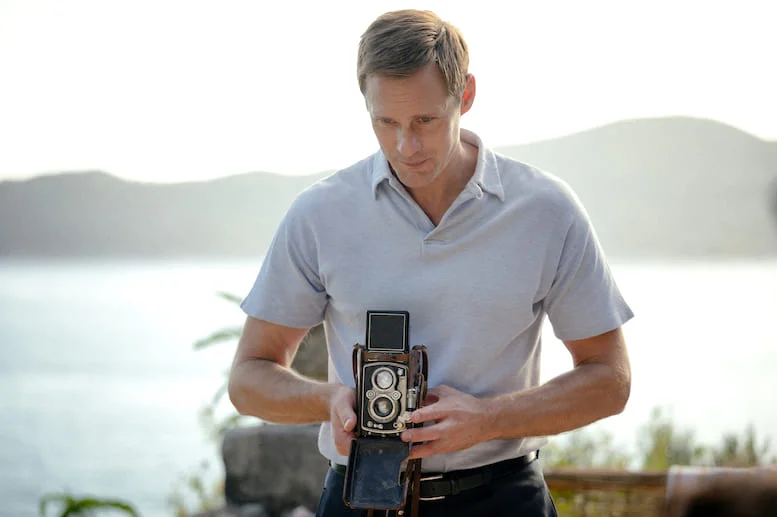 Film horror The Wolf Will Tear Your Immaculate Hands, la governante con Alexander Skarsgård