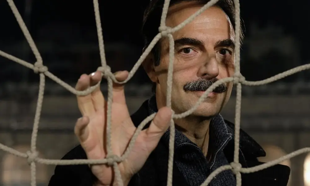 Film commedia Zamora di Neri Marcorè in prima tv questa sera