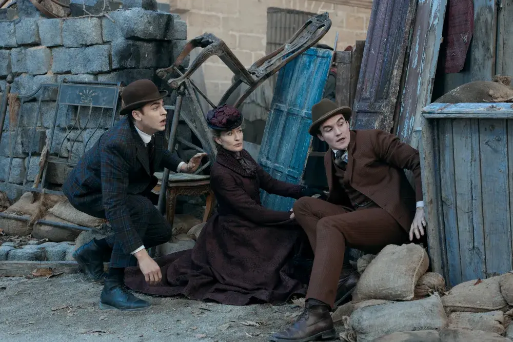 Serie tv Young Sherlock con Hero Fiennes Tiffin, tutti gli episodi in uscita streaming