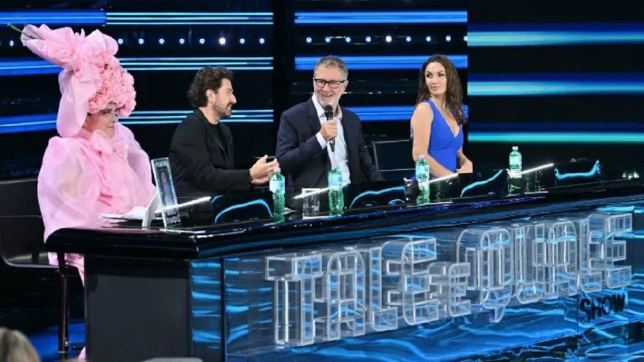 Gelo a Tale e Quale Show tra Malgioglio ed Elettra: lui si scusa, ma lei non ha risposto