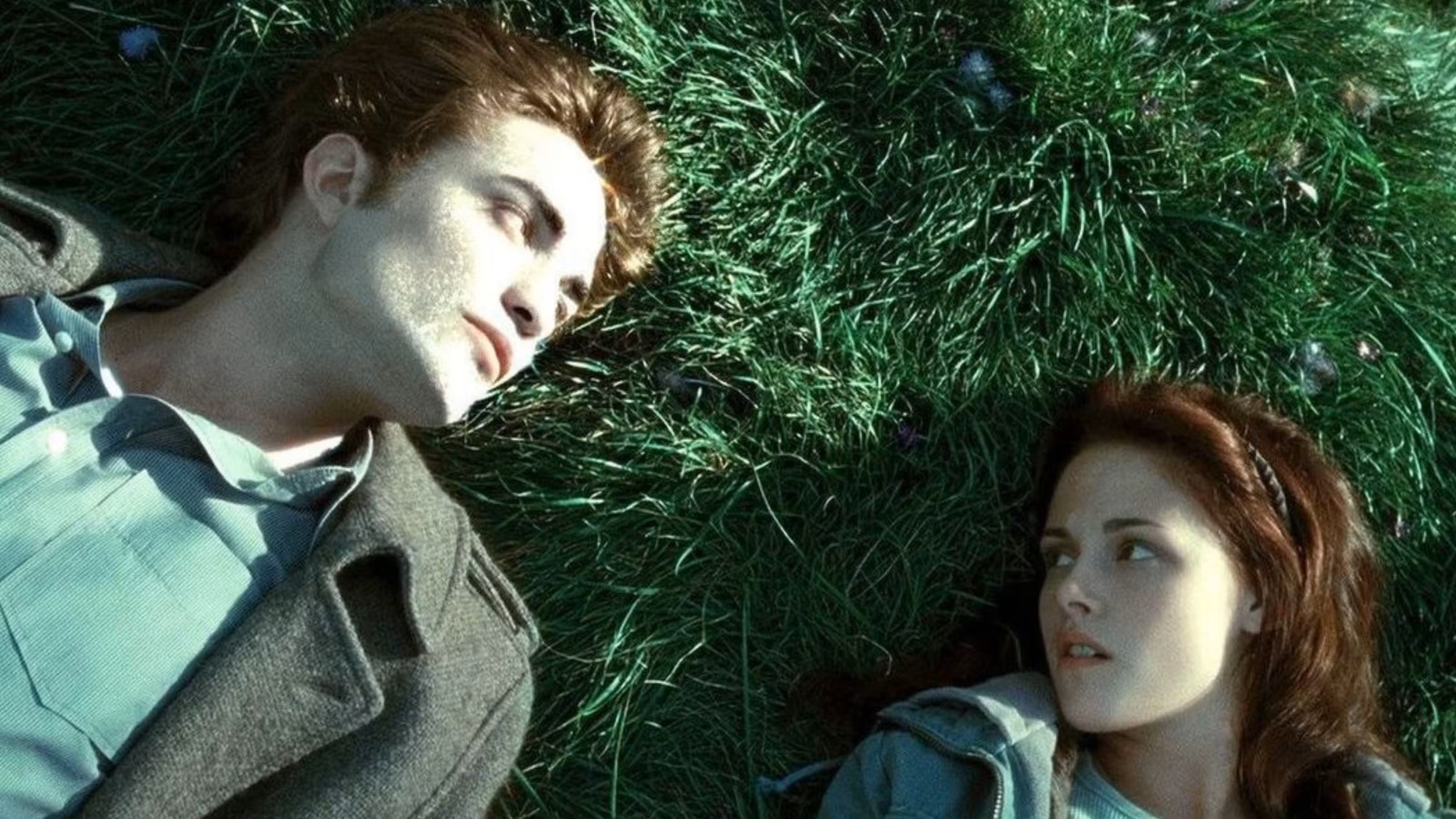 Per i fan dei vampiri come mostri assetati di sangue, questa serie batte i film di Twilight