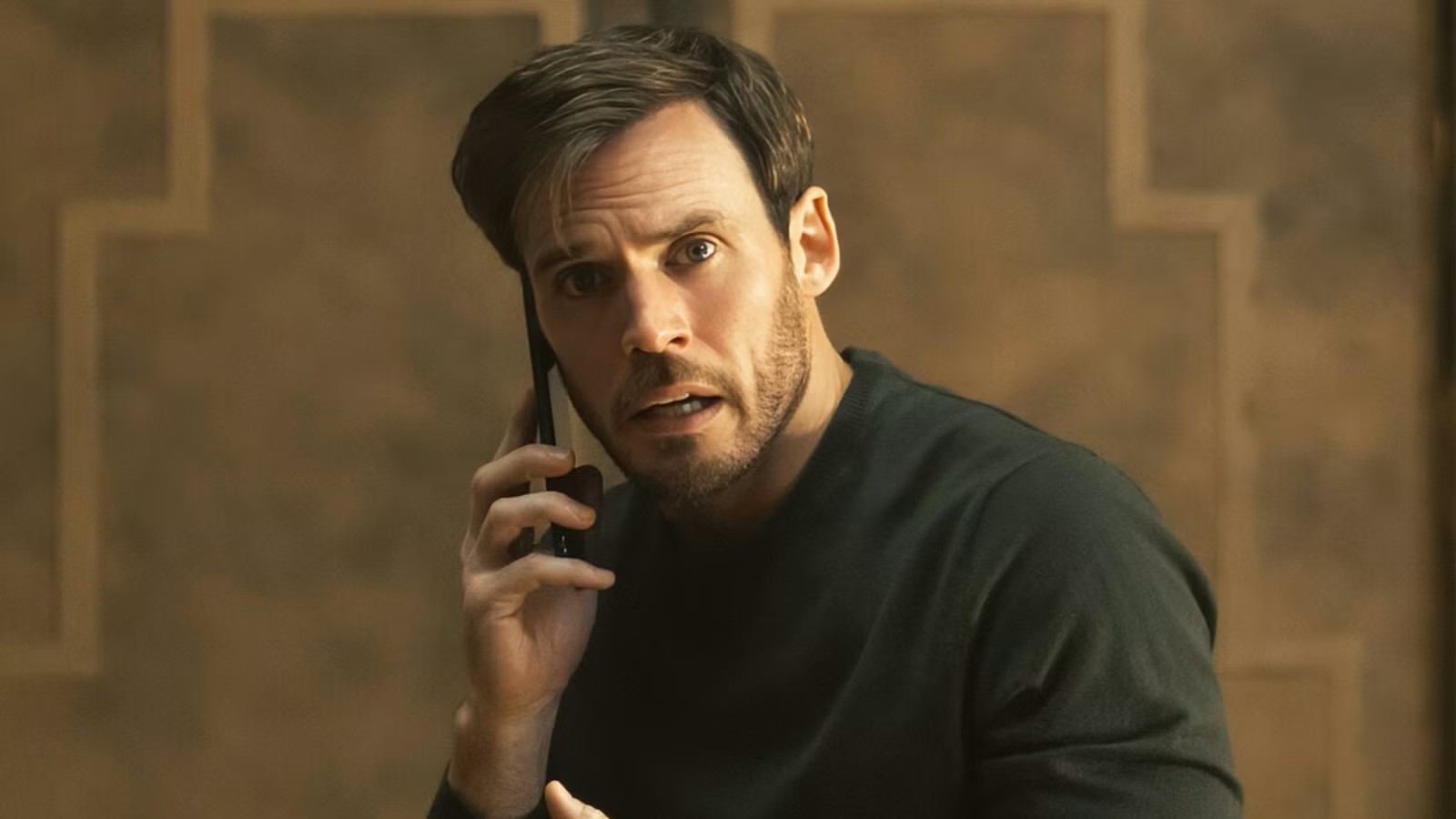 Sam Claflin vede i morti nella serie più strana di Harlan Coben su Prime Video