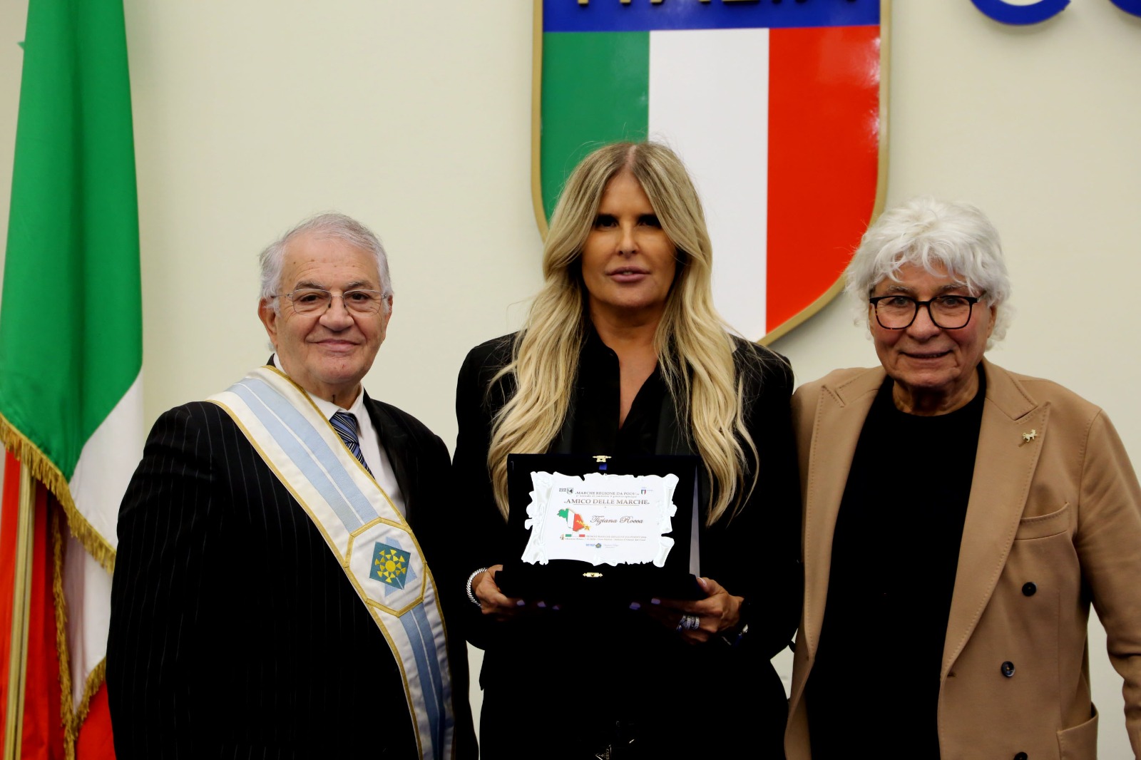 Premio 'Marche, una regione da podio': l’intervista video a Enrico Brignano e tutti i premiati