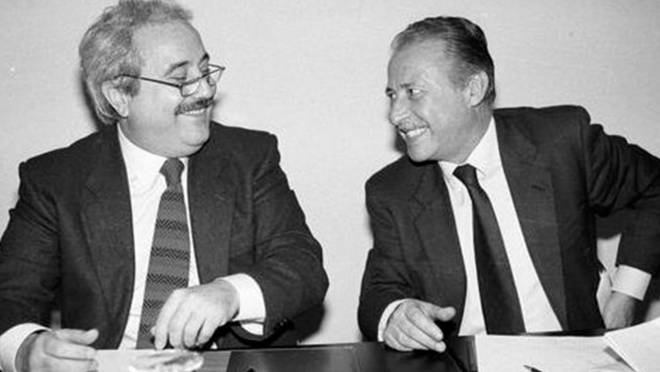 Giovanni Falcone e Paolo Borsellino, l'impegno civile dei due magistrati nel racconto televisivo