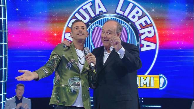 Caduta Libera Campionissimi: Francesco Gabbani tra gli ospiti della puntata speciale 