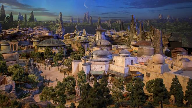 Star Wars, prime immagini dei parchi a tema che saranno inaugurati nel 2019