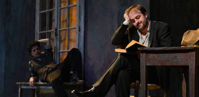 Brutti e cattivi, 'i contrasti tra tragedie e la commedia': intervista all'attore Filippo Dini